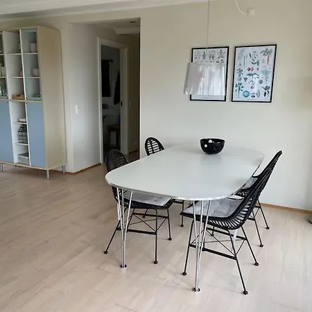 House With Sea View, Private Area, Garden, 3 Bedrooms, Free Wifi And Parking Egå